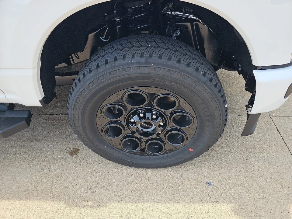 2026 Ford Super Duty 5th Gen - Image 4 of 28