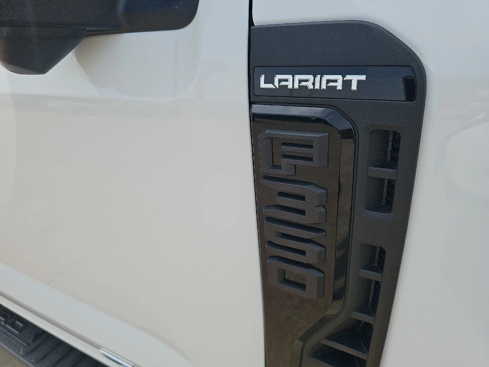 2026 Ford Super Duty 5th Gen - Image 5 of 28