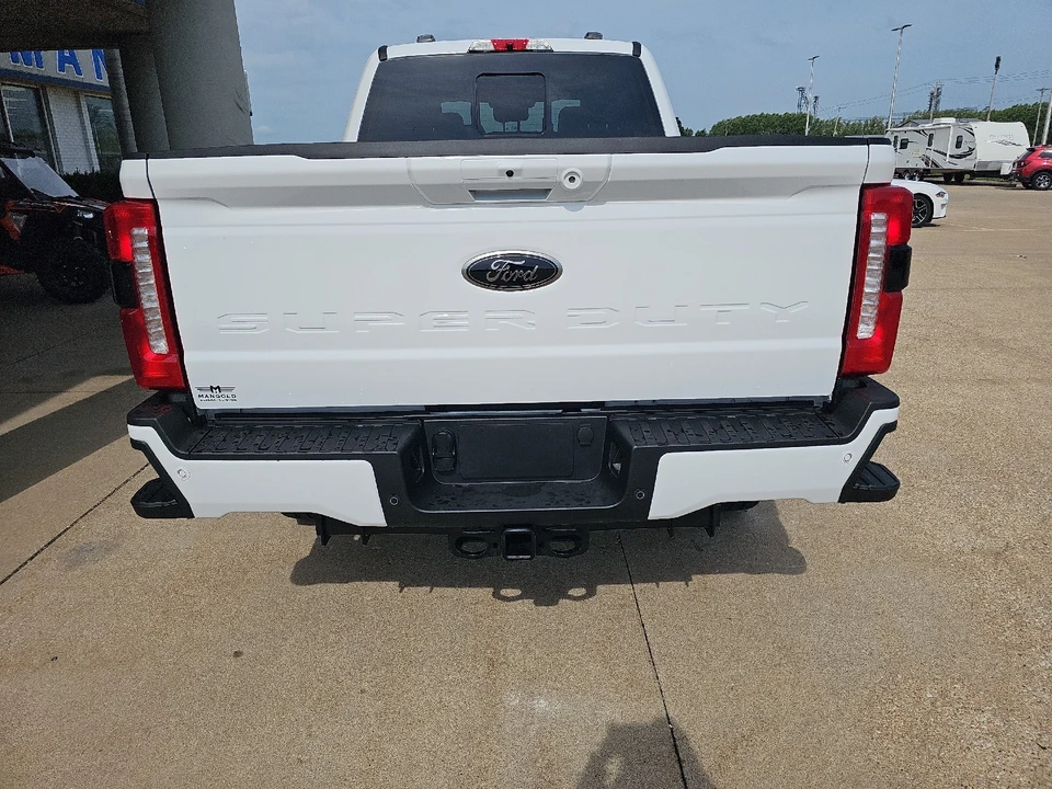 2026 Ford Super Duty 5th Gen - Image 17 of 28