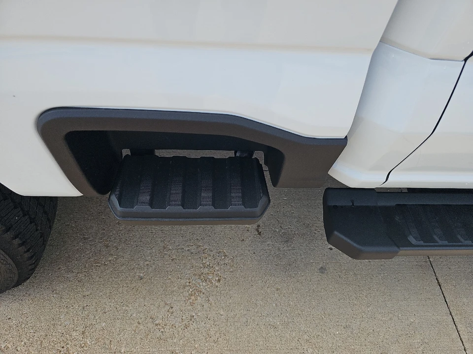 2026 Ford Super Duty 5th Gen - Image 12 of 28