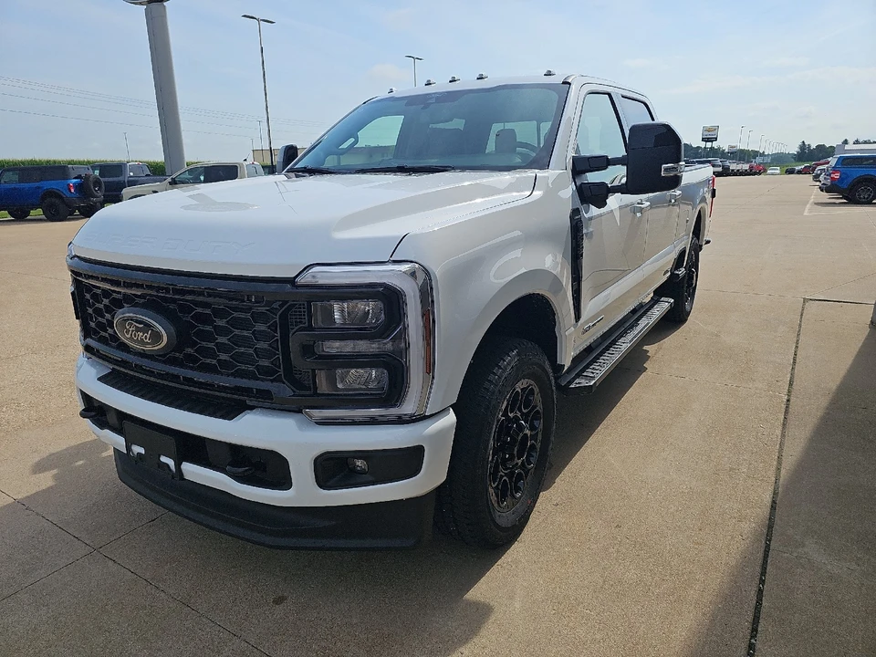 2026 Ford Super Duty 5th Gen - Image 20 of 28