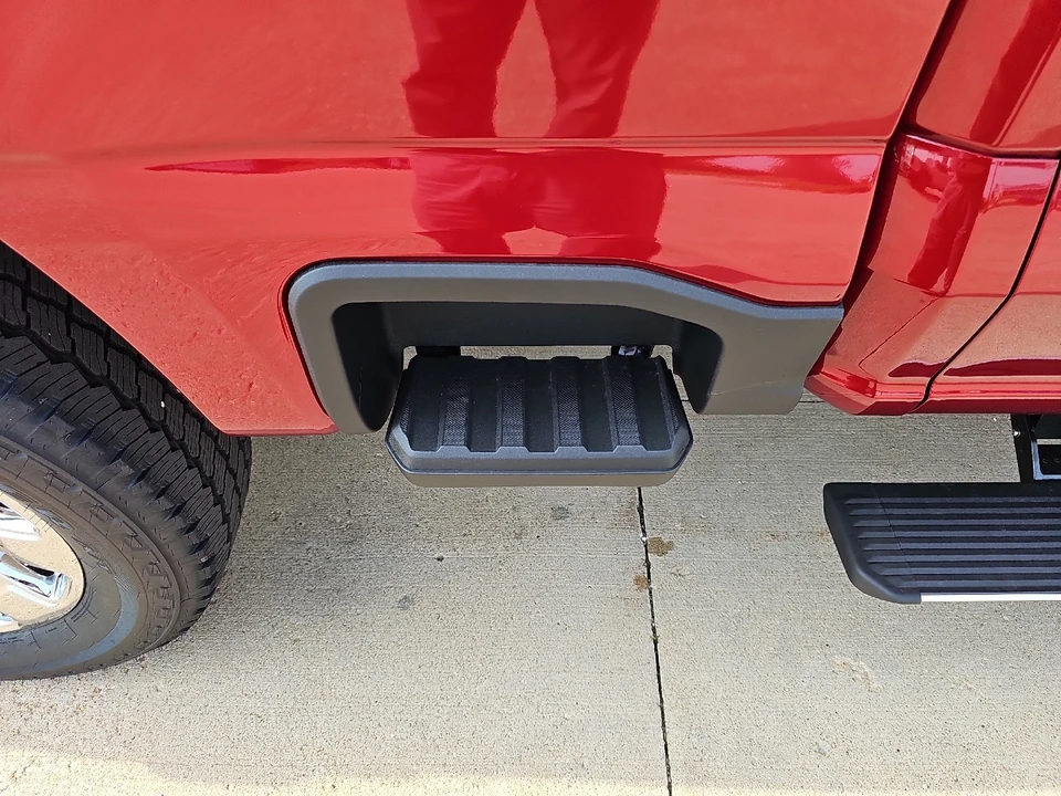 2026 Ford Super Duty 5th Gen - Image 11 of 28