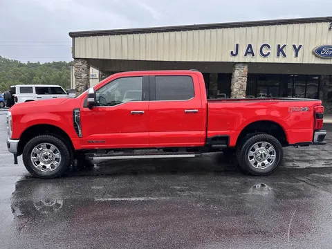 2026 Ford F-350 Super Duty LARIAT