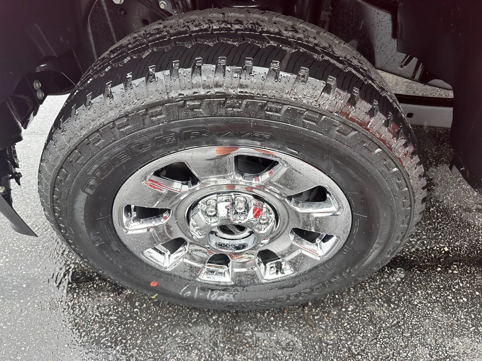 2026 Ford Super Duty 5th Gen - Image 29 of 31