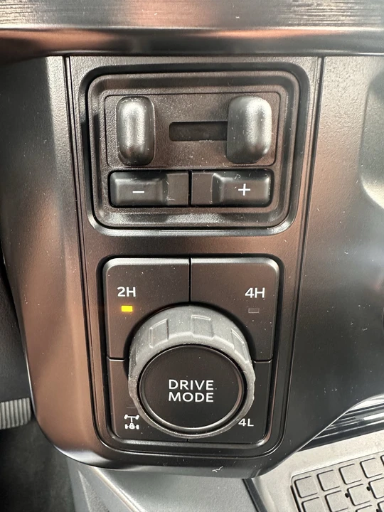 2026 Ford Super Duty 5th Gen - Image 20 of 31