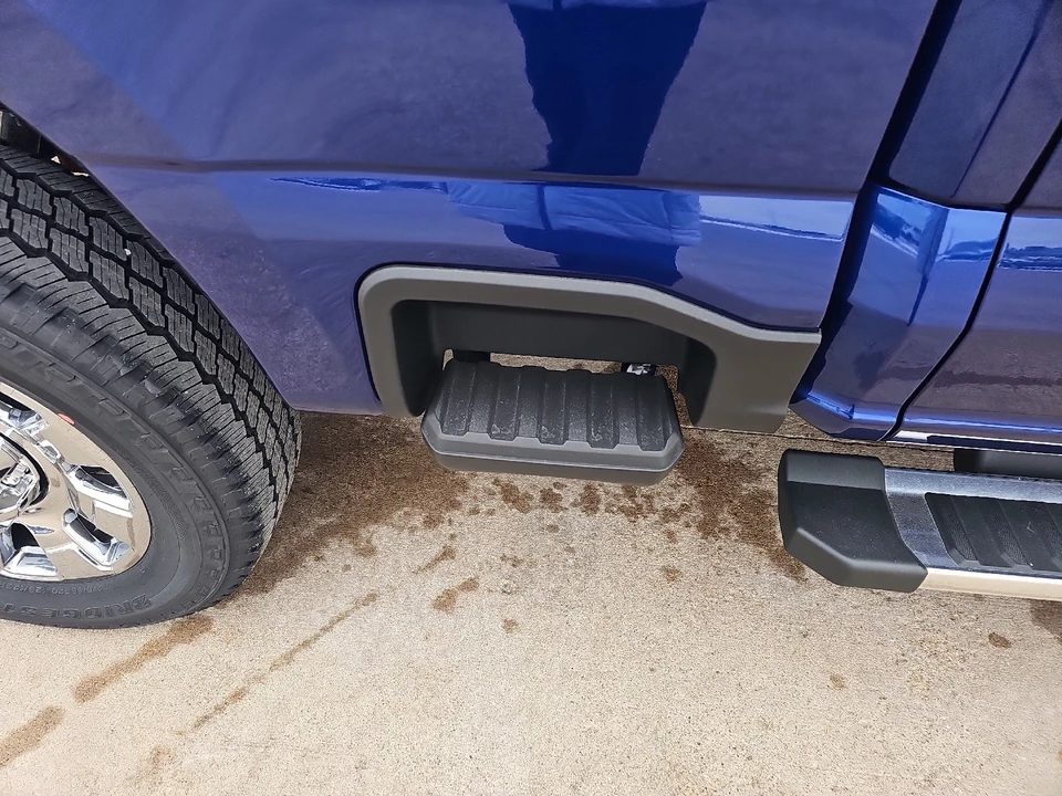2026 Ford Super Duty 5th Gen - Image 10 of 28