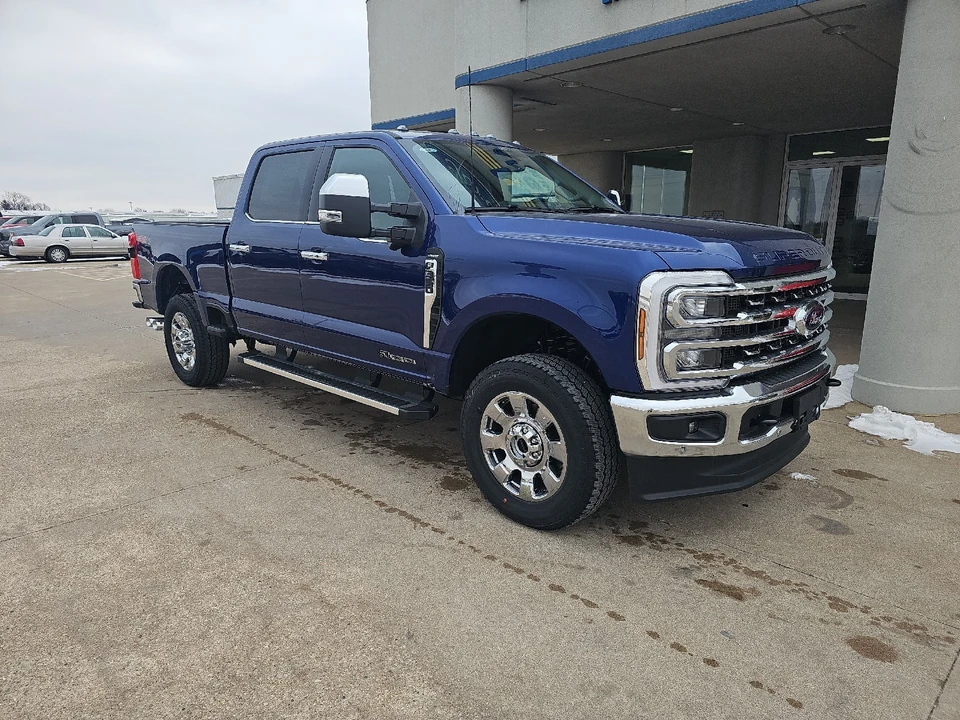 2026 Ford Super Duty 5th Gen - Image 2 of 28