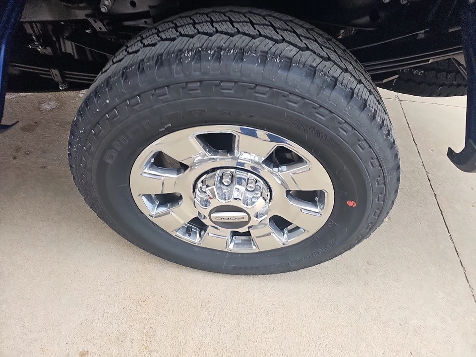 2026 Ford Super Duty 5th Gen - Image 17 of 28