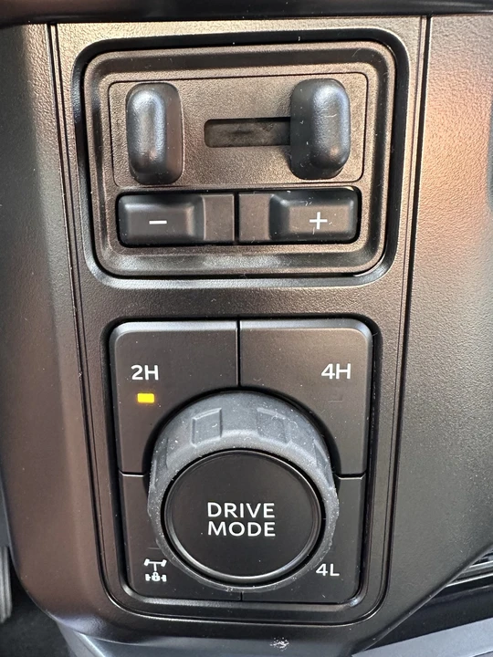 2026 Ford Super Duty 5th Gen - Image 24 of 31