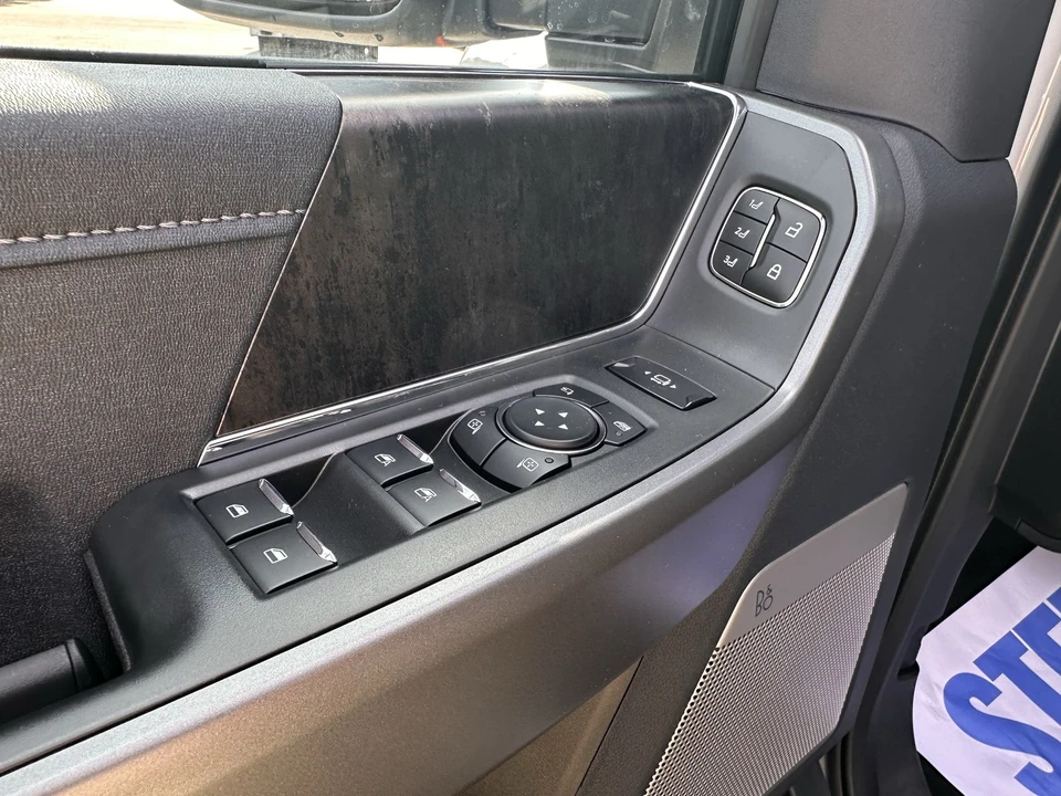 2026 Ford Super Duty 5th Gen - Image 18 of 31