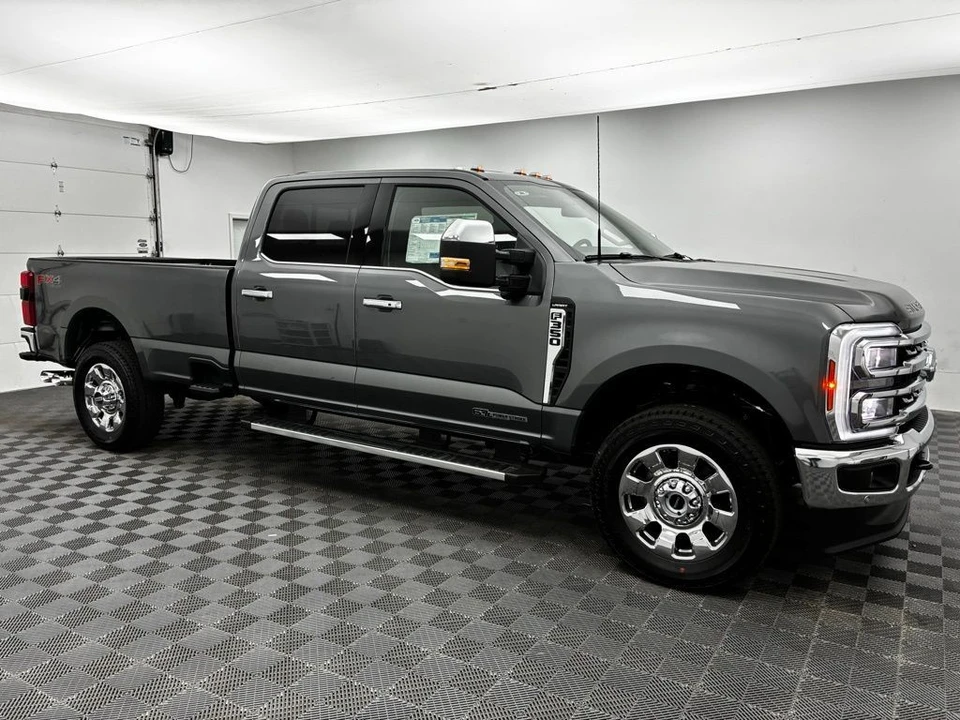2026 Ford Super Duty 5th Gen - Image 5 of 12