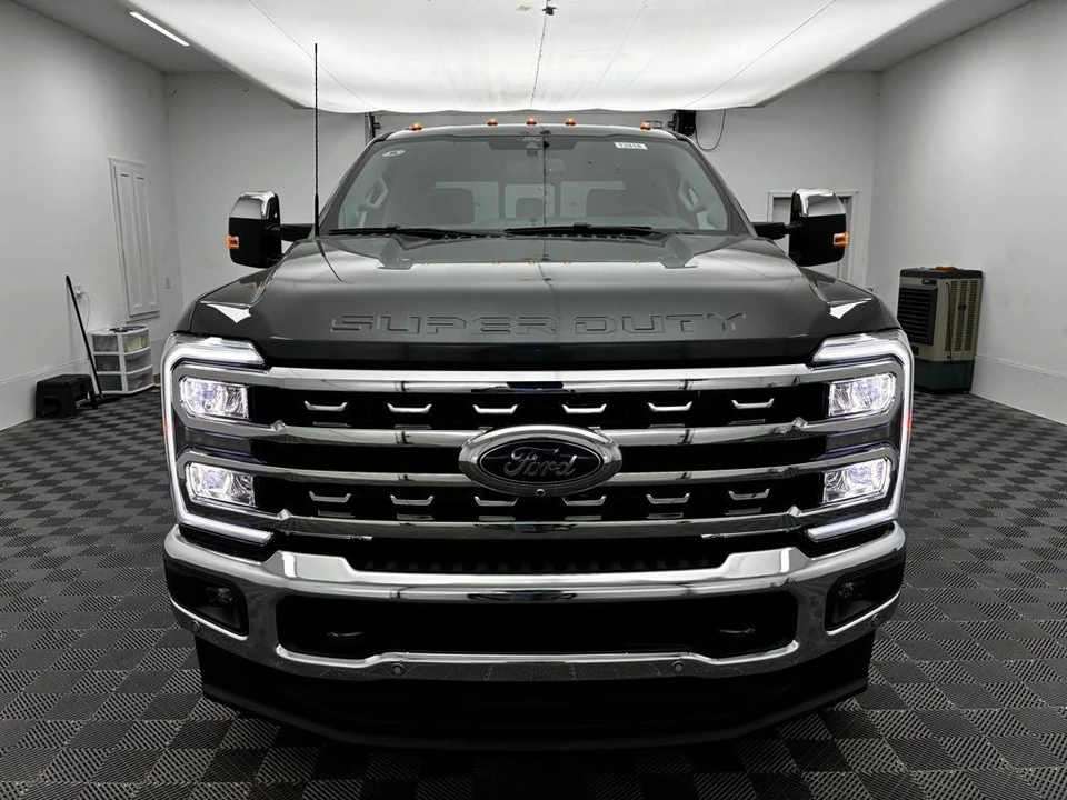 2026 Ford Super Duty 5th Gen - Image 11 of 12