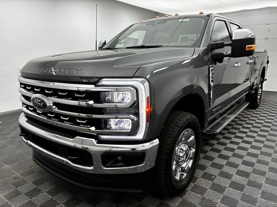 2026 Ford Super Duty 5th Gen - Image 10 of 12