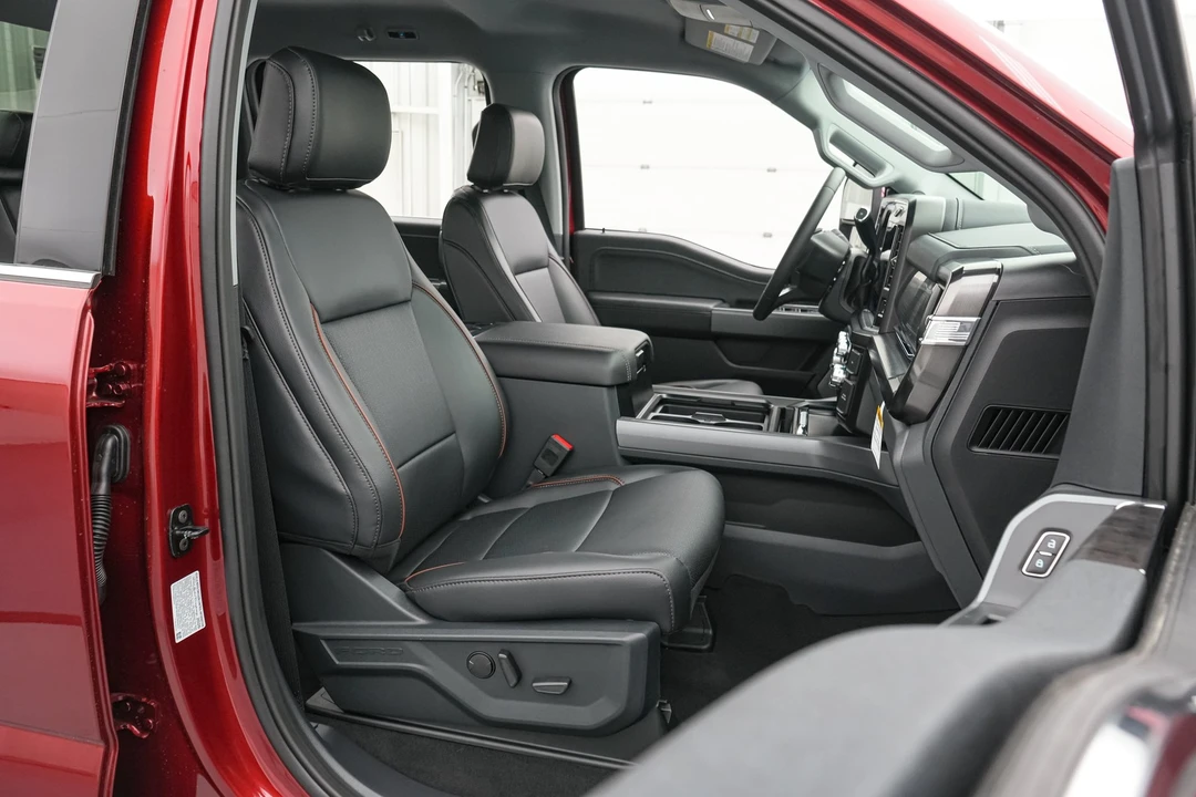 2026 Ford Super Duty 5th Gen - Image 22 of 25