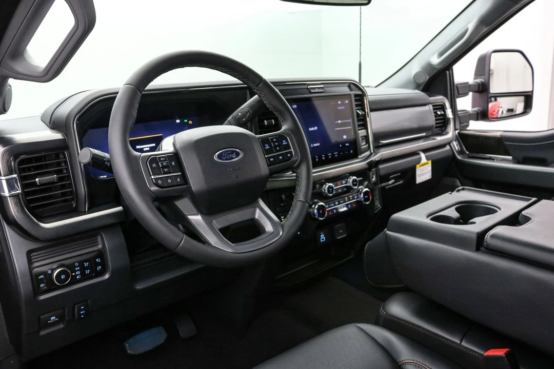 2026 Ford Super Duty 5th Gen - Image 16 of 27