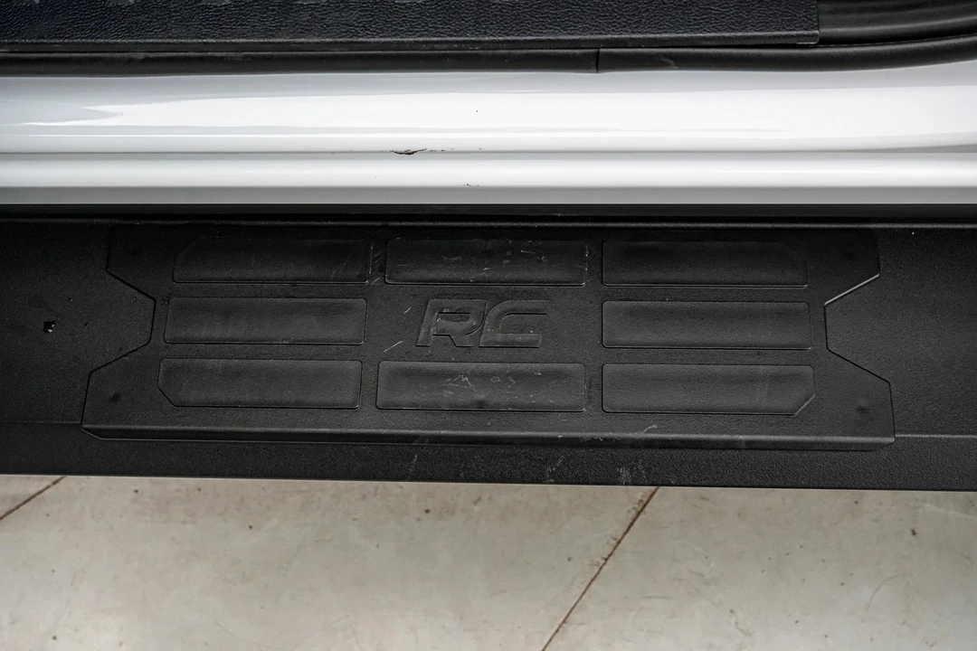 2026 Ford Super Duty 5th Gen - Image 14 of 27