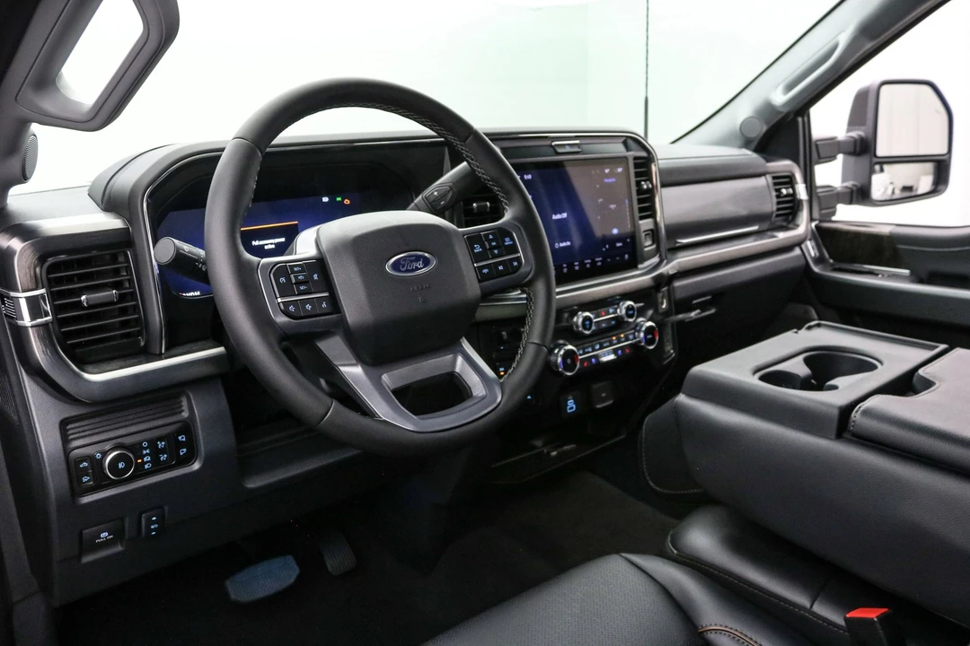 2026 Ford Super Duty 5th Gen - Image 17 of 28