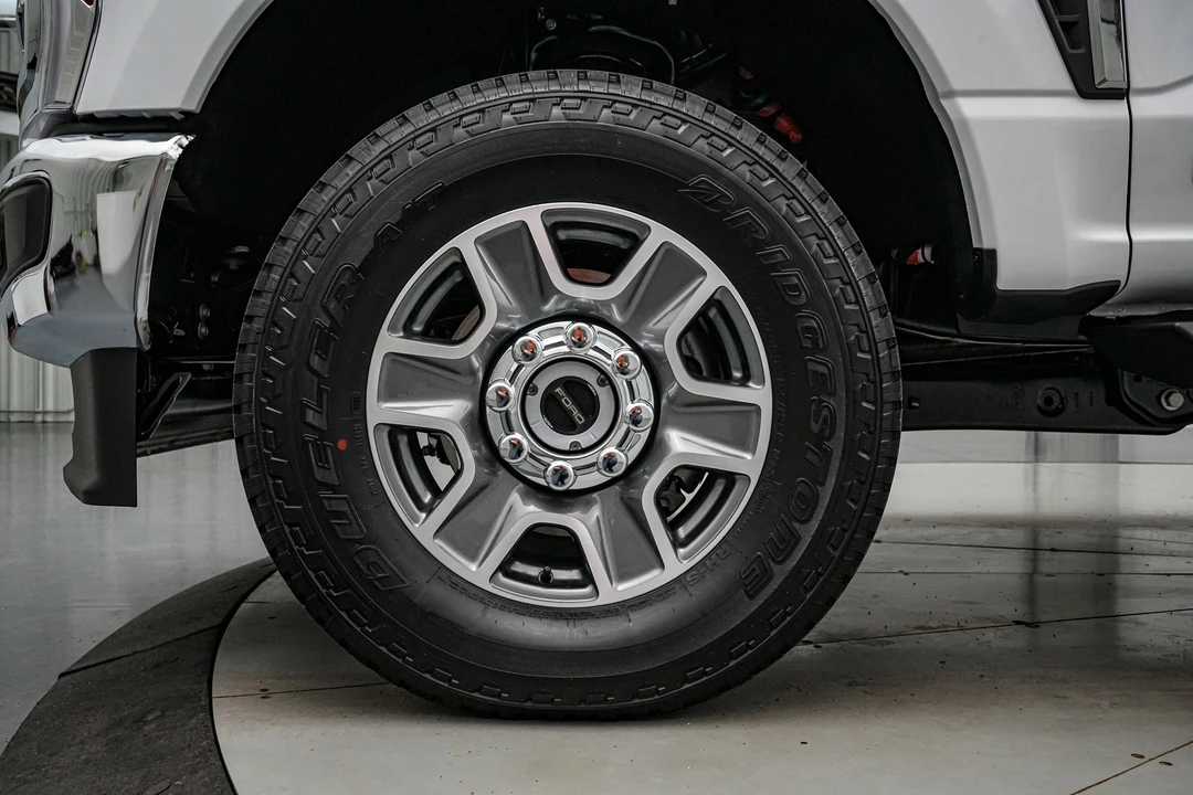 2026 Ford Super Duty 5th Gen - Image 12 of 27