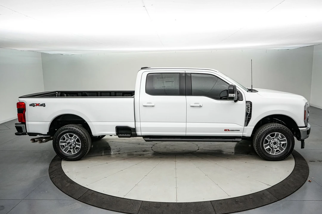 2026 Ford Super Duty 5th Gen - Image 4 of 21