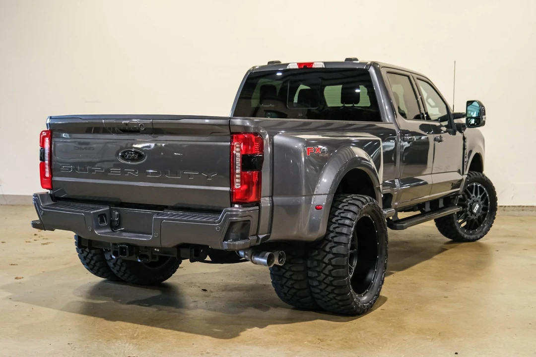 2026 Ford Super Duty 5th Gen - Image 5 of 12
