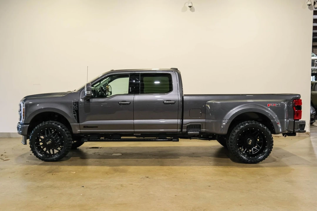 2026 Ford Super Duty 5th Gen - Image 6 of 12