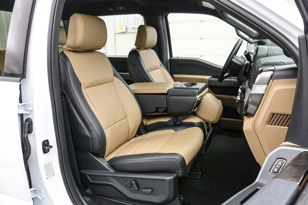 2026 Ford Super Duty 5th Gen - Image 25 of 29