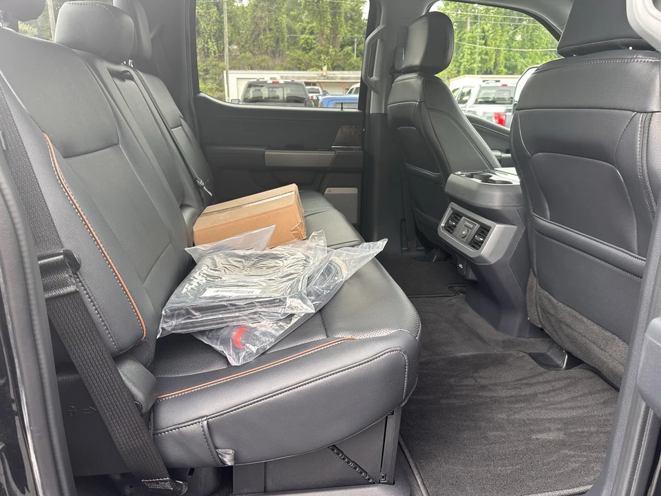 2026 Ford Super Duty 5th Gen - Image 16 of 31