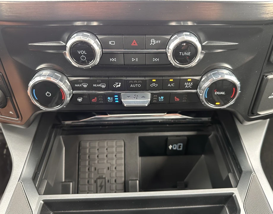 2026 Ford Super Duty 5th Gen - Image 19 of 31