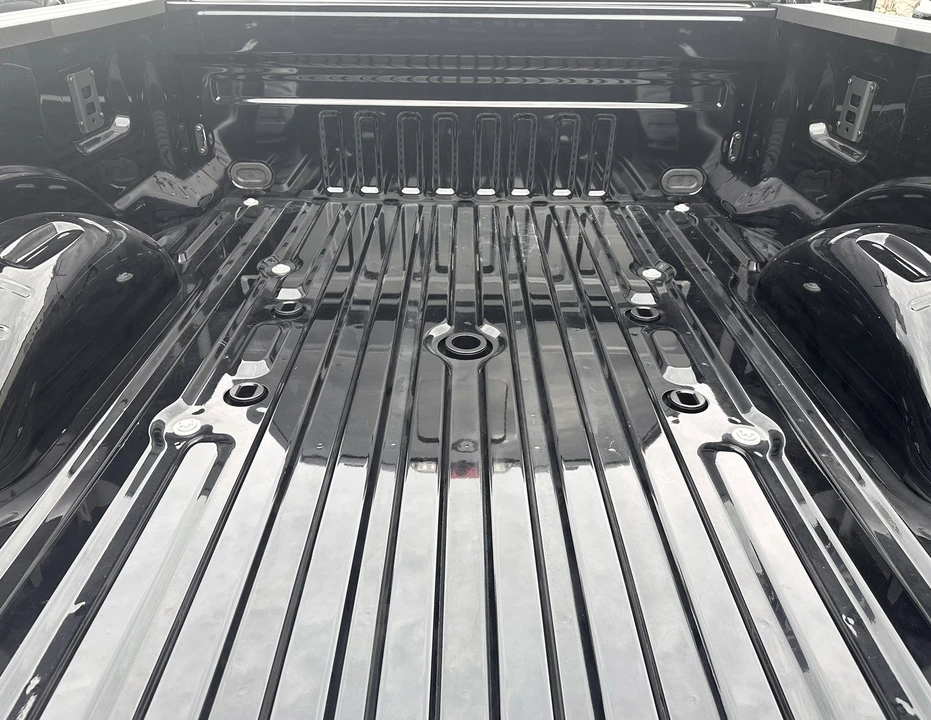 2026 Ford Super Duty 5th Gen - Image 17 of 31