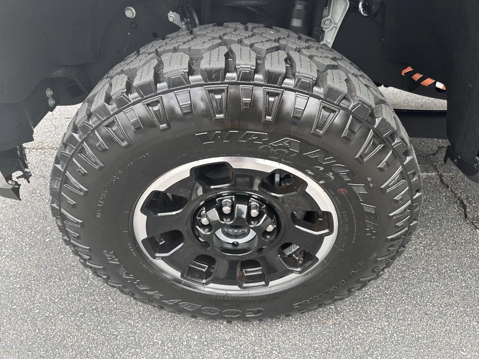2026 Ford Super Duty 5th Gen - Image 21 of 31