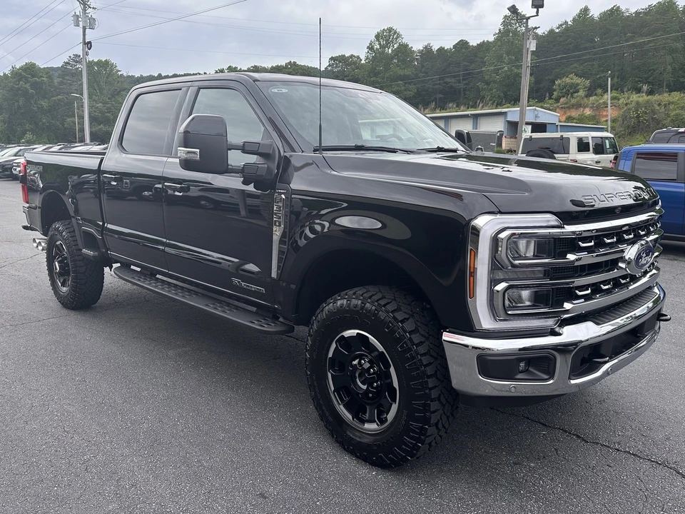 2026 Ford Super Duty 5th Gen - Image 5 of 31