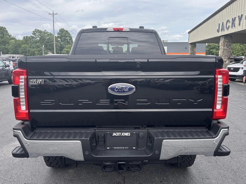 2026 Ford Super Duty 5th Gen - Image 7 of 31