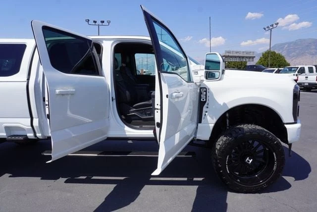 2026 Ford Super Duty 5th Gen - Image 27 of 31
