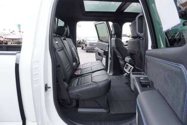 2026 Ford Super Duty 5th Gen - Image 26 of 31