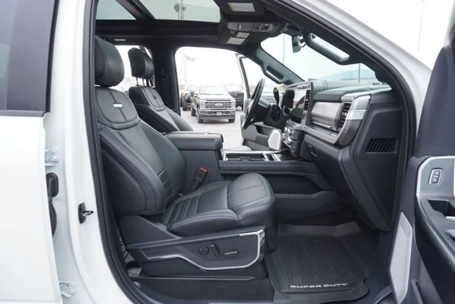 2026 Ford Super Duty 5th Gen - Image 25 of 31