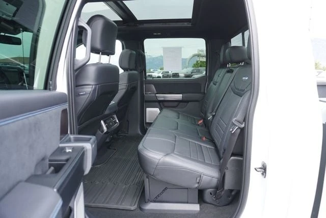 2026 Ford Super Duty 5th Gen - Image 23 of 31