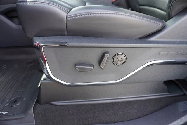 2026 Ford Super Duty 5th Gen - Image 28 of 31