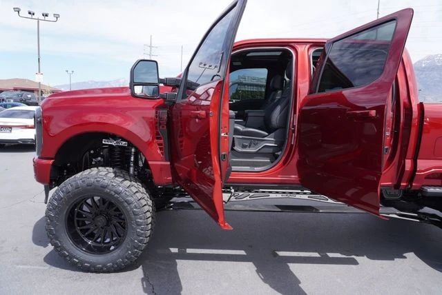 2026 Ford Super Duty 5th Gen - Image 24 of 31