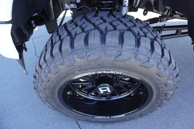 2026 Ford Super Duty 5th Gen - Image 18 of 31