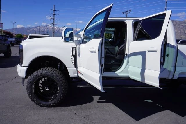 2026 Ford Super Duty 5th Gen - Image 26 of 31