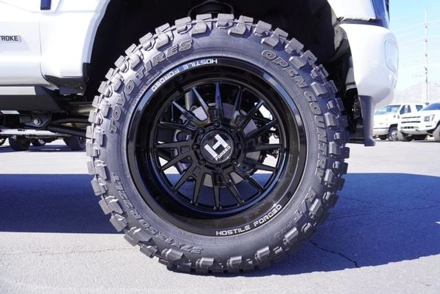 2026 Ford Super Duty 5th Gen - Image 17 of 31