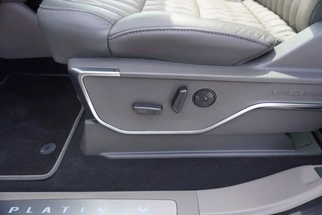 2026 Ford Super Duty 5th Gen - Image 27 of 31
