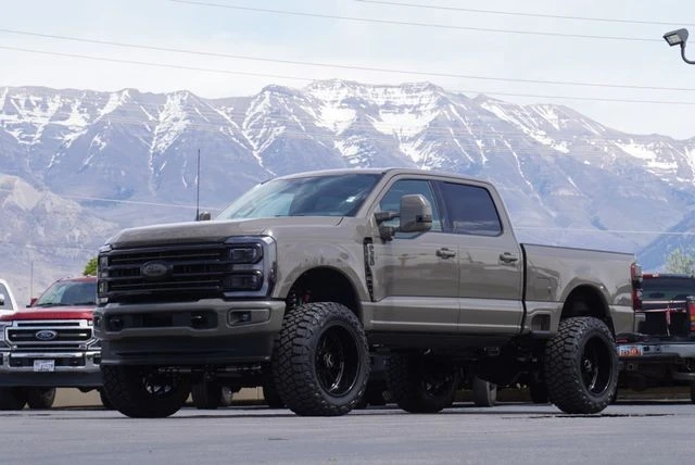 2026 Ford Super Duty 5th Gen - Image 3 of 31