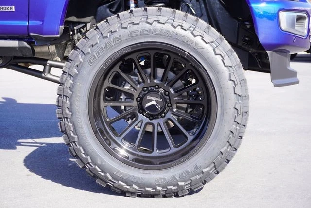 2026 Ford Super Duty 5th Gen - Image 18 of 21