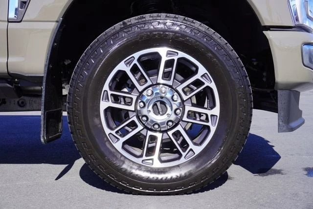 2026 Ford Super Duty 5th Gen - Image 18 of 21