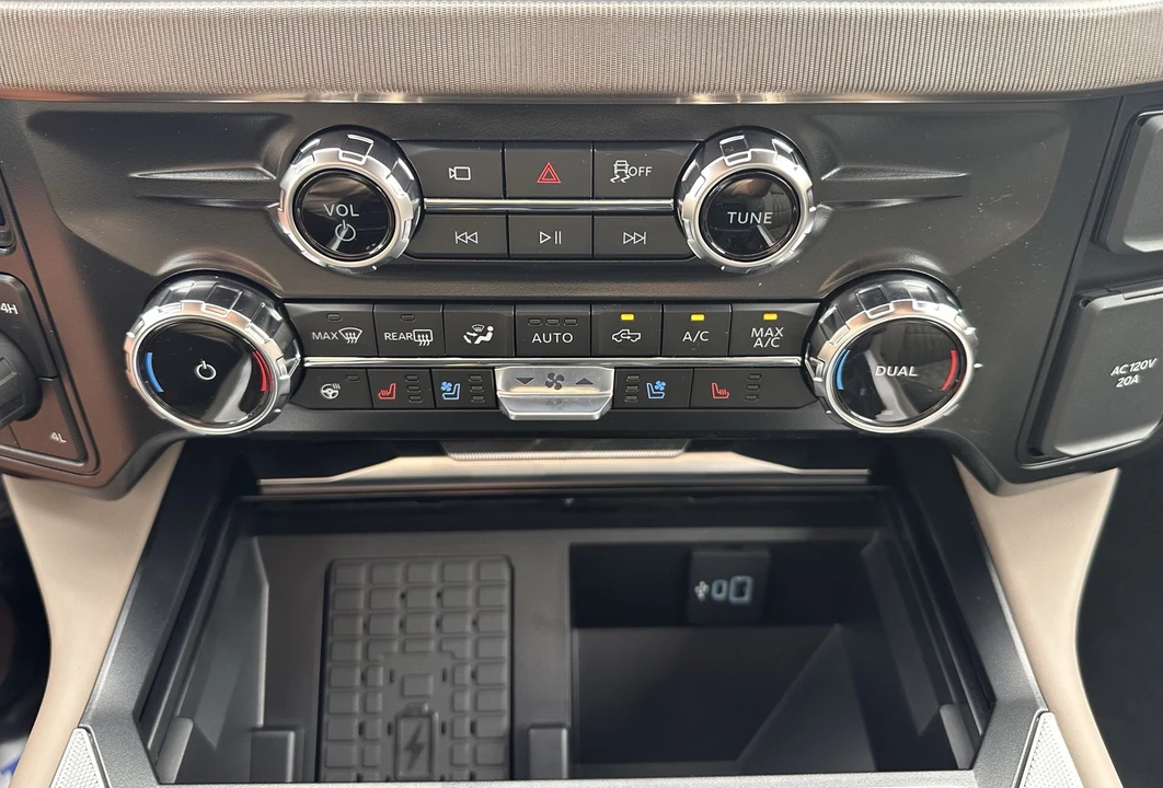 2026 Ford Super Duty 5th Gen - Image 30 of 31