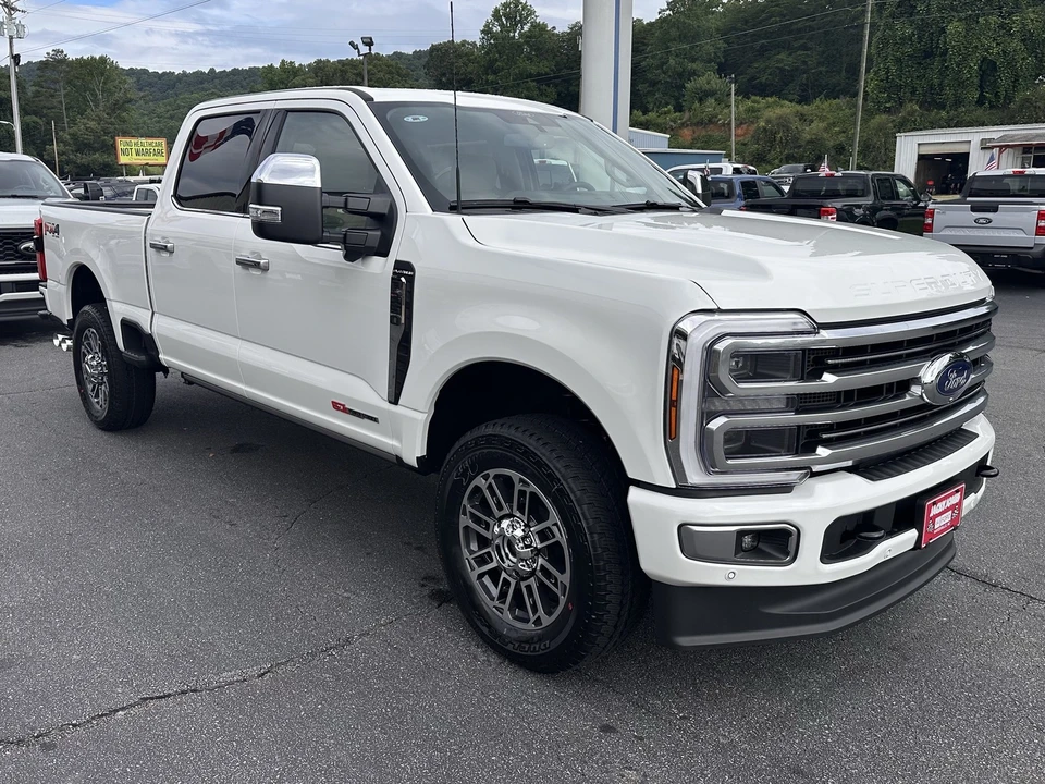 2026 Ford Super Duty 5th Gen - Image 4 of 31