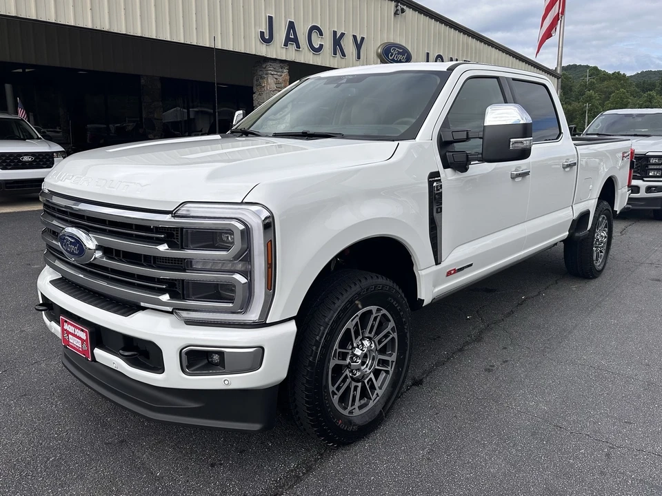 2026 Ford Super Duty 5th Gen - Image 2 of 31