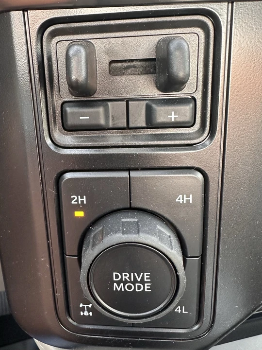 2026 Ford Super Duty 5th Gen - Image 23 of 31
