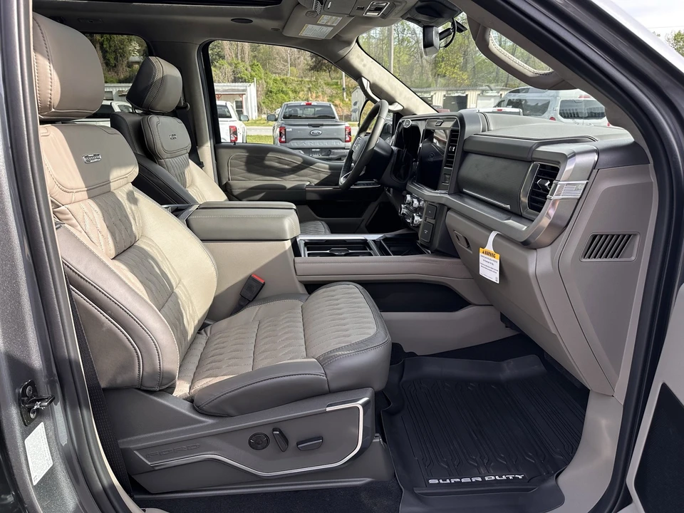 2026 Ford Super Duty 5th Gen - Image 16 of 31